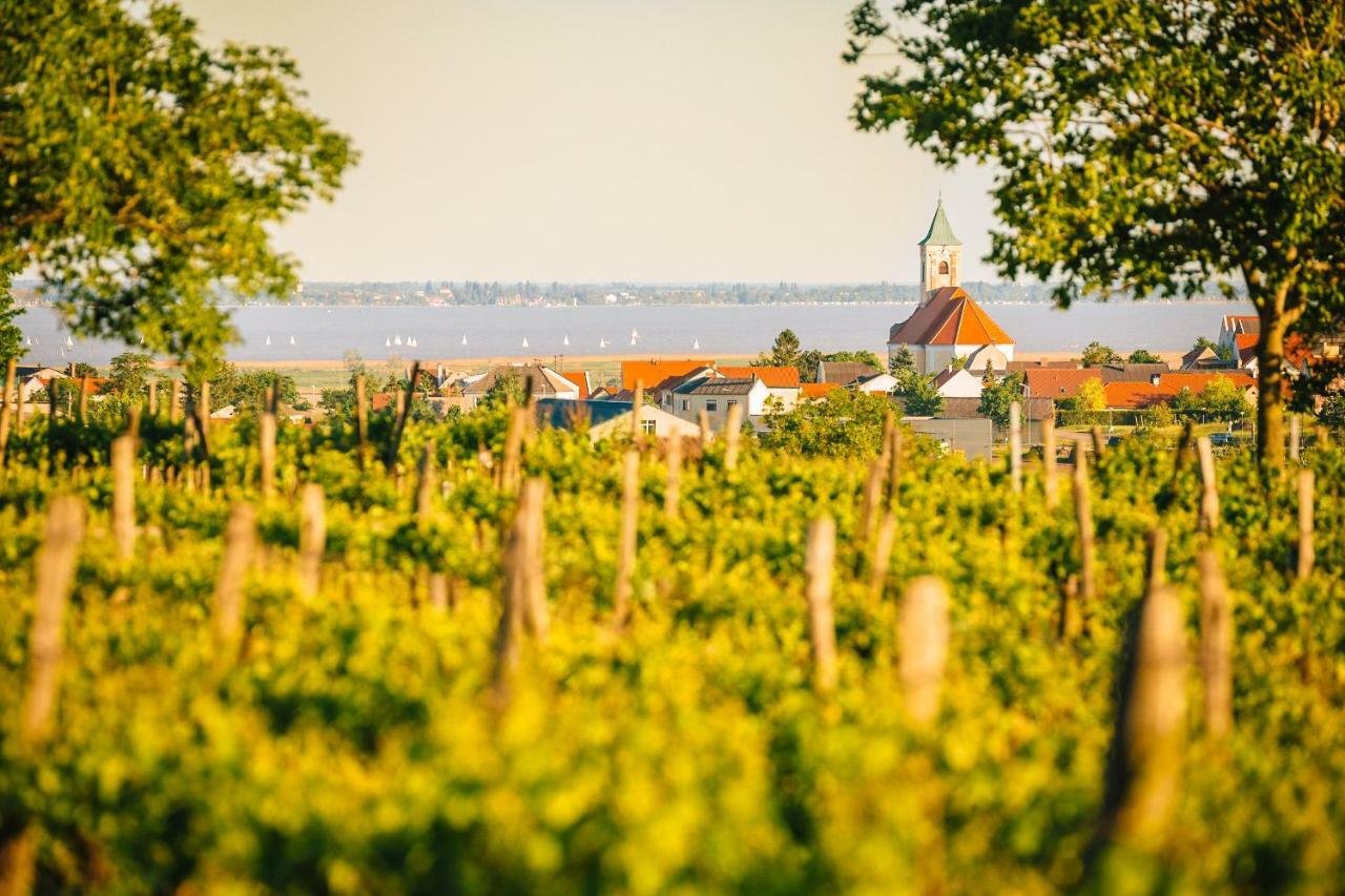 Weingut Gaestehaus D&D Haider Jois Eksteriør bilde